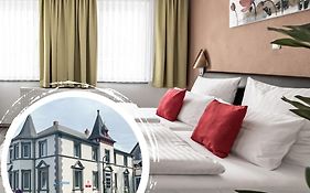 Le Petit Palais - Hotel/Pension